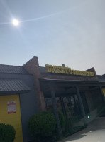 Dickey's Barbecue Pit food