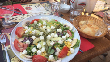 La Bouteille a la Mer food