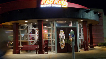 Red Robin Gourmet Burgers And Brews outside