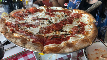 Brooklyn's Brick Oven Pizzeria food