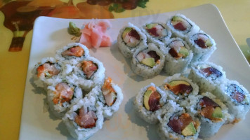 Hana Sushi food