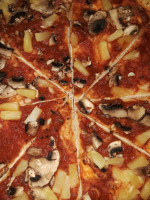 Domino's Pizza food