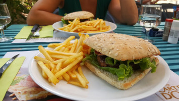 L'entre Deux Ponts food