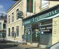 Restaurant Le Commerce food