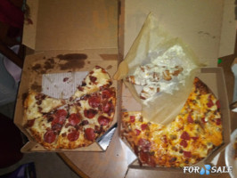 Domino's Pizza food