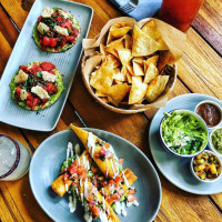 Arriba Cantina food