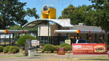 Sonic Drive-in outside