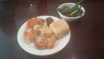 Jake's Chinese Buffet food