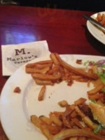 Marlow's Tavern food