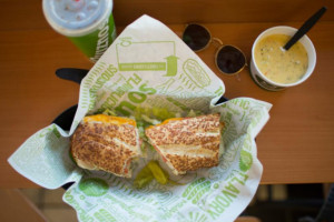 Quiznos food