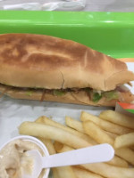 Sandwich Qbano food