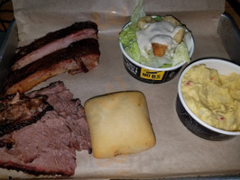 Dickey's Barbecue Pit food