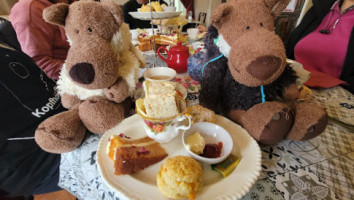 Dressers Tea Room, Dorman Museum food