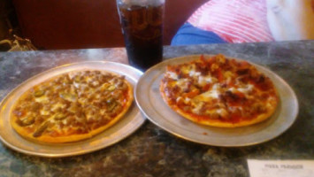 Pizza Parlour food