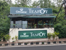 Goodricke Teapot Boatclub outside