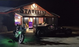 Stateline Tavern Grill outside