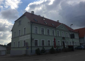 Gasthaus Zum Bären outside