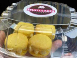 Smallcakes: A Cupcakery food