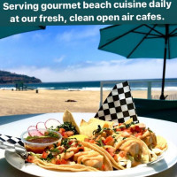 Perry's Café Beach Rentals food