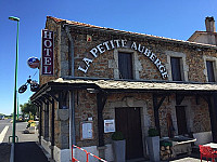 La Petite Auberge outside