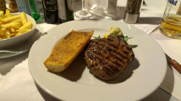 Schanzer Steakhouse food