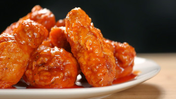 The Wingery food