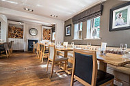 The Greyhound Finchampstead food