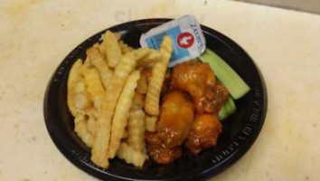 Zaxby's Chicken Fingers Buffalo Wings food