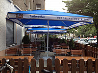 Shalimar Restaurant outside