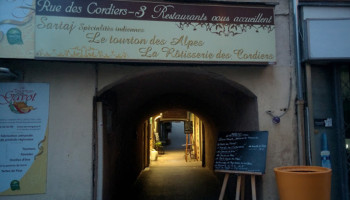 Le Tourton des Alpes food