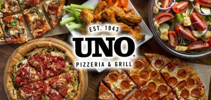 Uno Pizzeria & Grill food