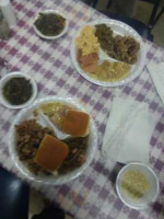 Barry’s Bbq food