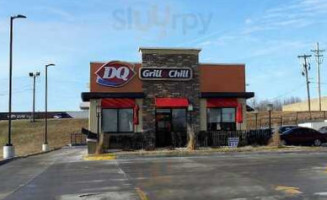 Dairy Queen Grill Chill outside