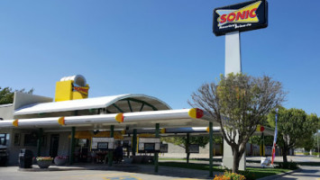 Sonic Drive-in outside