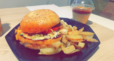 Burger Libera Embrun food