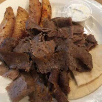 Papa Gyros food