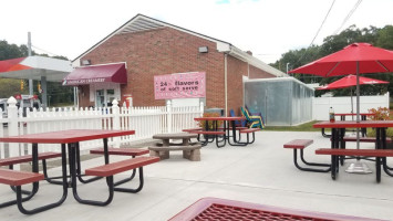 American Bagel And Creamery inside