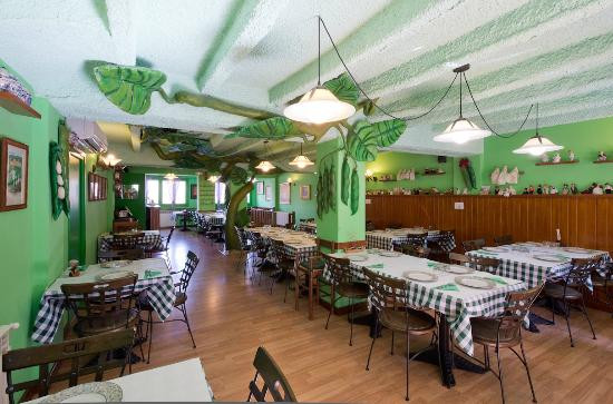 restaurant image