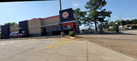 Burger King outside