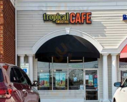 Tropical Smoothie Cafe outside