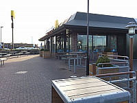 Mcdonalds outside