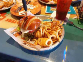 Hooters food