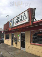 Taqueria Guerrero outside