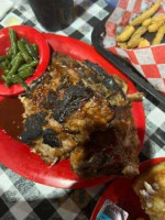 Bucky Bees Bbq food