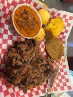 Ellie Lou's Brews Bbq food