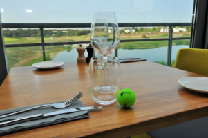 Du Golf International De Roissy food