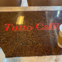 Tutto Caffe food