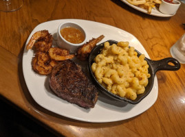 Outback Steakhouse inside