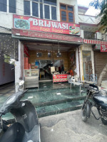 New Brij Wassi Fast Food Corner outside