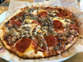 Mod Pizza food